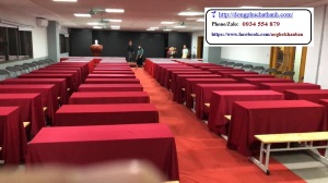 Khăn trải bàn chữ nhật hội trường